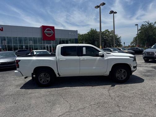 Glacier White 2026 Nissan Frontier SV
