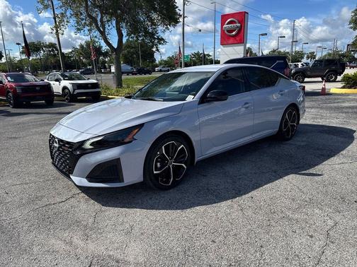 Gray Sky Pearl 2026 Nissan Altima SR FWD
