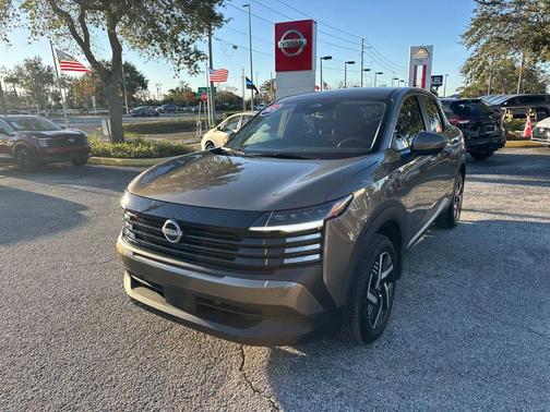 2025 Nissan Kicks SV