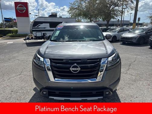 2022 Nissan Pathfinder Platinum 4WD