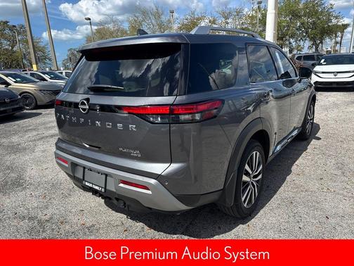 2022 Nissan Pathfinder Platinum 4WD