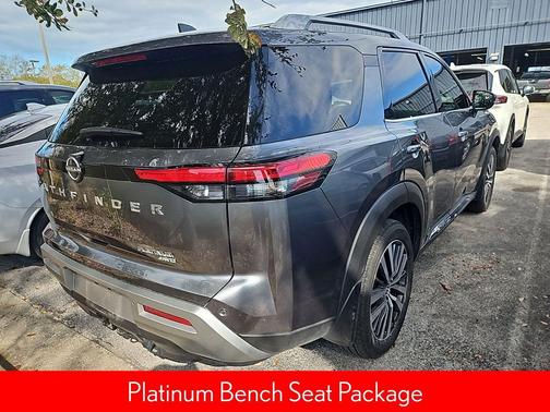 2022 Nissan Pathfinder Platinum 4WD