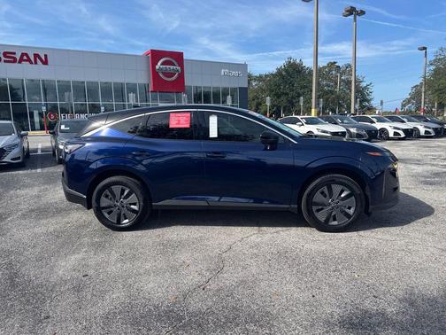 2025 Nissan Murano SL