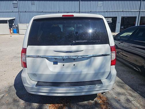 2015 Chrysler Town & Country Touring