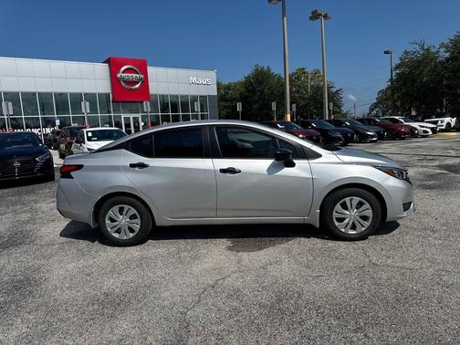 2025 Nissan Versa 1.6 S