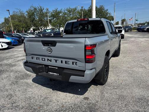 2026 Nissan Frontier SV