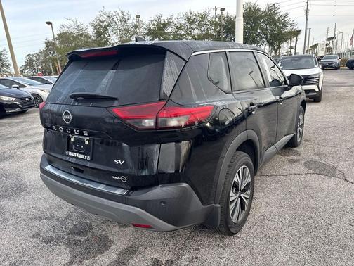 2022 Nissan Rogue SV