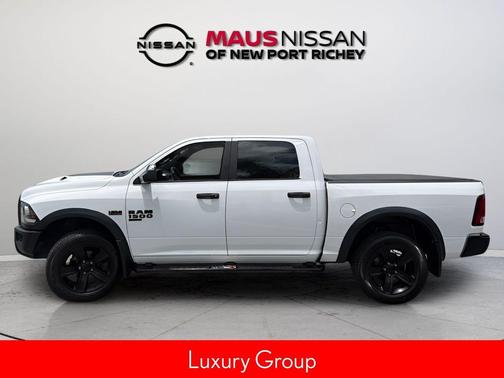 Bright White Clearcoat 2021 RAM 1500 Classic SLT
