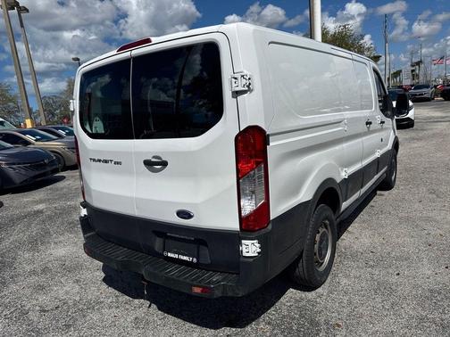 2015 Ford Transit-250 Base