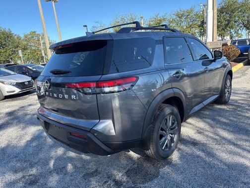 2025 Nissan Pathfinder SV FWD