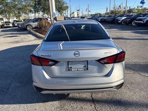 2025 Nissan Altima S FWD