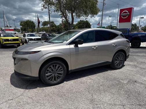 Champagne Silver Metallic 2026 Nissan Murano SL