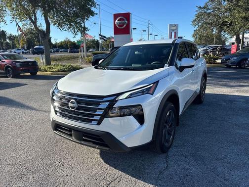 2026 Nissan Rogue SV