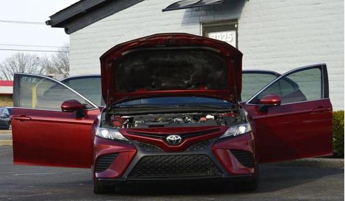 2018 Toyota Camry SE