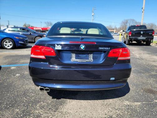 2009 BMW 328 328i Convertible 2D