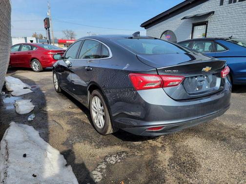 2021 Chevrolet Malibu FWD LT