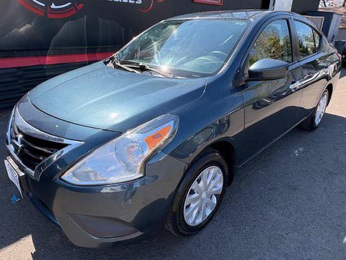 BLUE 2016 Nissan Versa 1.6 SV
