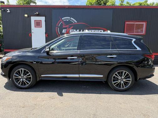 Black Obsidian 2018 INFINITI QX60 Base