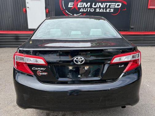 2014 Toyota Camry LE