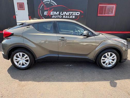 Bronze Oxide 2021 Toyota C-HR LE