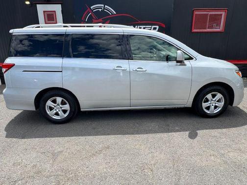 2014 Nissan Quest SV