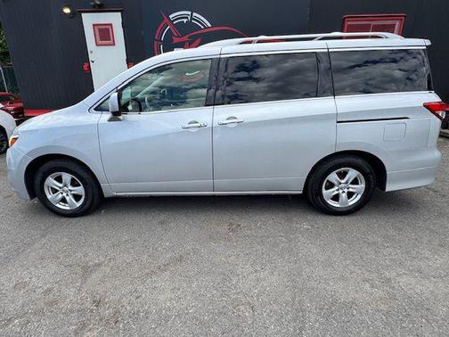 2014 Nissan Quest SV