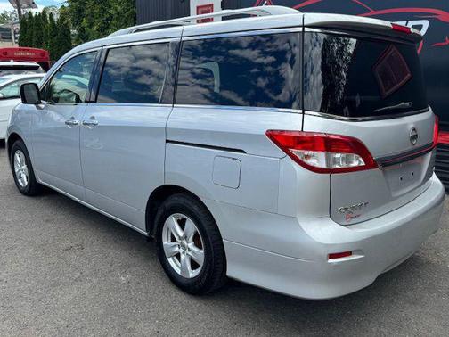 2014 Nissan Quest SV