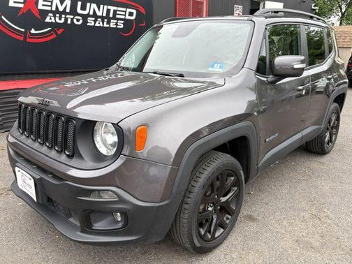 Granite Crystal Metallic Clearcoat 2016 Jeep Renegade Latitude