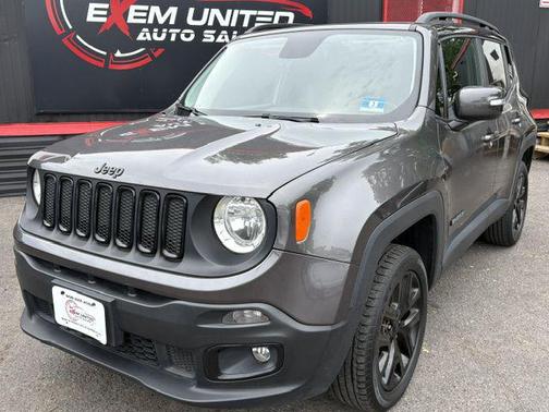 Granite Crystal Metallic Clearcoat 2016 Jeep Renegade Latitude