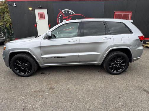 2018 Jeep Grand Cherokee Laredo E