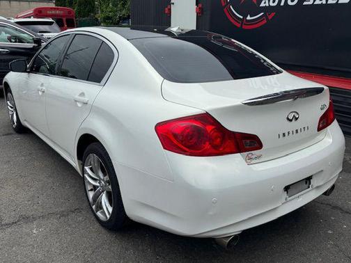 2012 INFINITI G37x Base