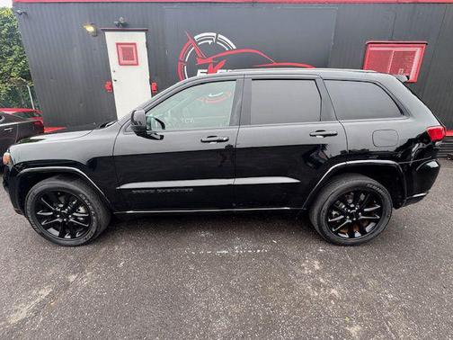 2019 Jeep Grand Cherokee Altitude