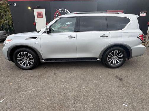 2017 Nissan Armada SL