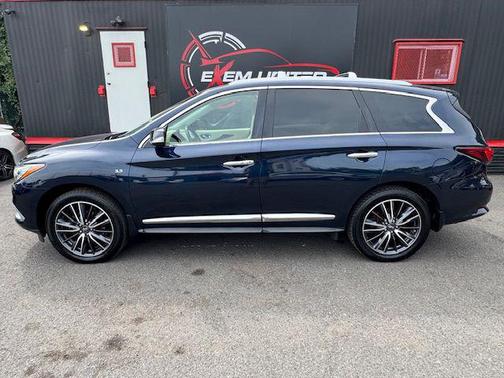 2016 INFINITI QX60 Base