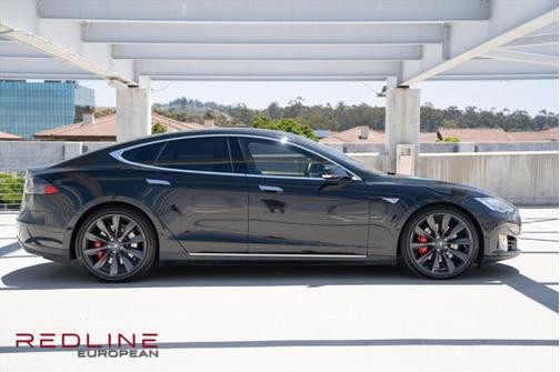 2016 Tesla Model S 90D