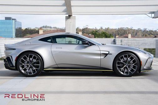 2025 Aston Martin Vantage 