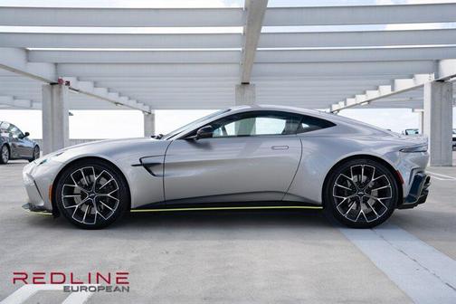 2025 Aston Martin Vantage 