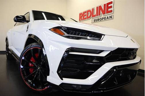 2022 Lamborghini Urus 