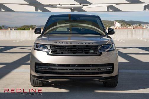 2025 Land Rover Range Rover P400 SE
