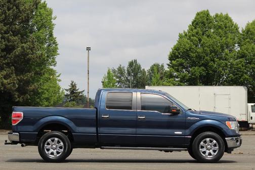 Blue 2013 Ford F-150 XLT