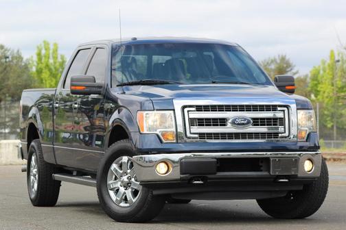 Blue 2013 Ford F-150 XLT