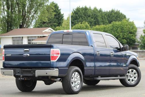Blue 2013 Ford F-150 XLT