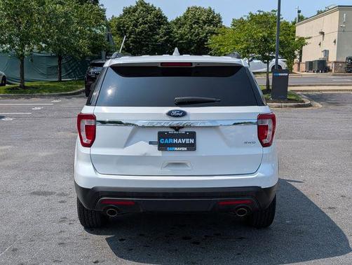 2016 Ford Explorer Base