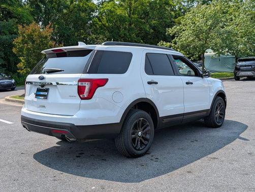 2016 Ford Explorer Base