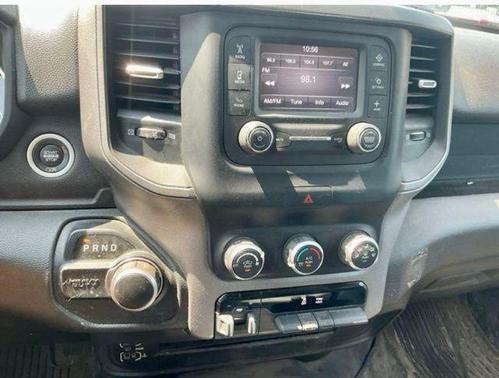 2020 RAM 2500 Tradesman Crew Cab 4X4 8' Box