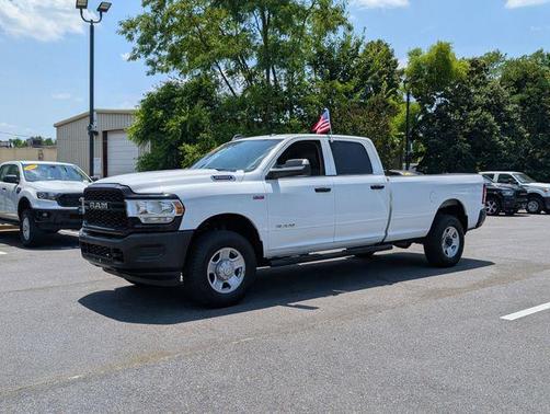 2020 RAM 2500 Tradesman Crew Cab 4X4 8' Box
