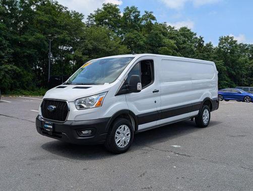 2022 Ford Transit-250 Base