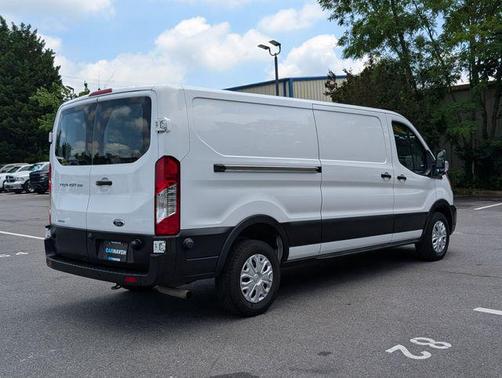 2022 Ford Transit-250 Base