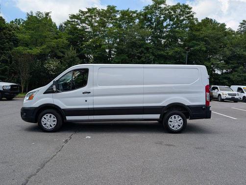 2022 Ford Transit-250 Base