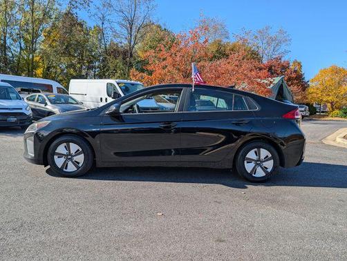 2019 Hyundai IONIQ Hybrid Blue